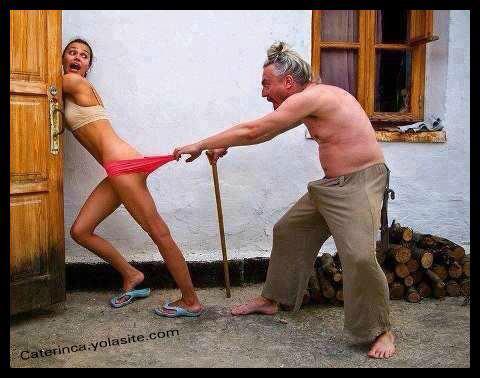 Sexy Fishing Girls  - moshu-in-calduri.jpg